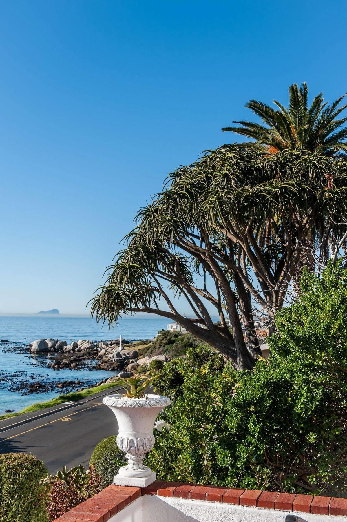 Whale View Manor & Spa Simon's Town Exterior photo